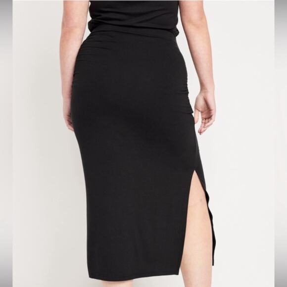 Old Navy black Ruched Maxi Skirt - Picture 2 of 12